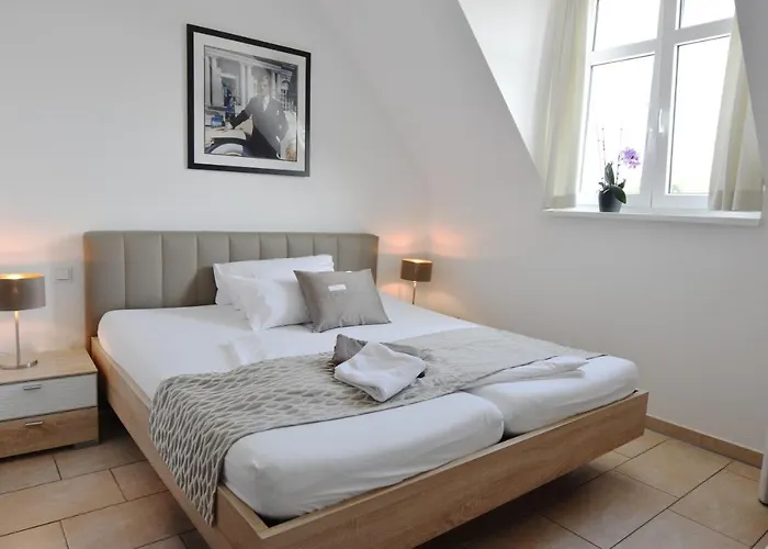 Pastori - Historische Lichtspielgasthaus * Weilmunster